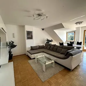 2-zimmer-wohnung Mit Balkon & Guter Anbindung In Aschaffenburg